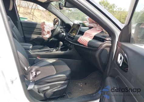 2024 Jeep Compass Latitude 4X4 из США, поврежденный, VIN 3C4NJDBN7RT115987